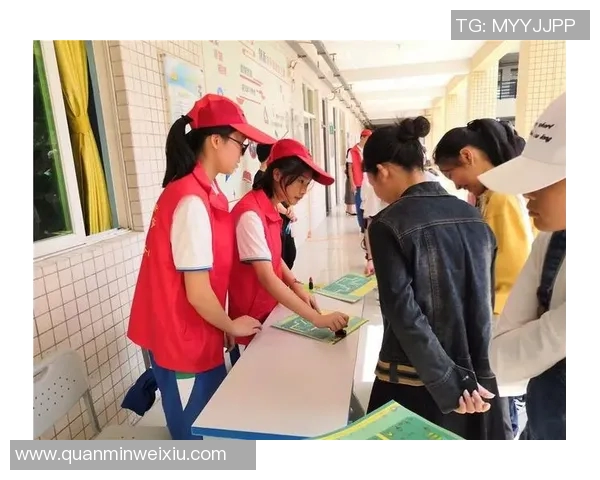 香港足球明星队莅临汕尾展开友谊赛助力本地足球发展活动盛况空前